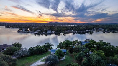 /international/us/310-castlehigh-drive-granite-shoals-tx-110110380222/