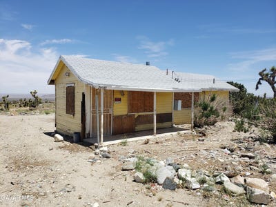 /international/us/20649-e-avenue-y-llano-ca-110103320500/