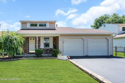 /international/us/47-peachstone-road-howell-nj-110109064245/
