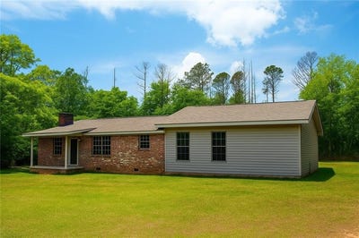 /international/us/26713-county-road-21-red-level-al-110100160346/
