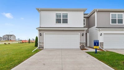 /international/us/530-bluestem-st-tiffin-ia-110098674273/