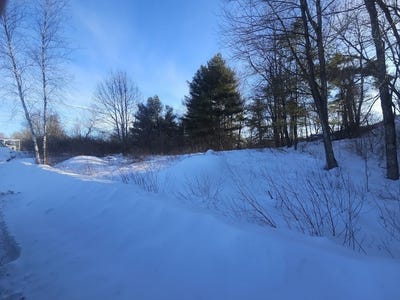 /international/us/station-rd-barre-ma-110106728379/