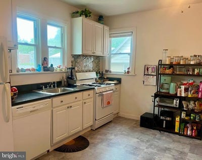 /international/us/314-w-4th-street-palmyra-nj-110108447206/