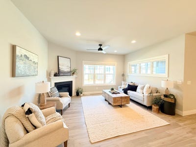 /international/us/4721-bellflower-drive-deforest-wi-110107307008/