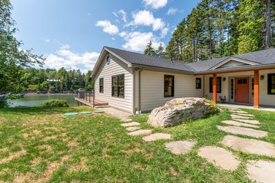 /international/us/22-little-crow-point-harpswell-me-110109550985/