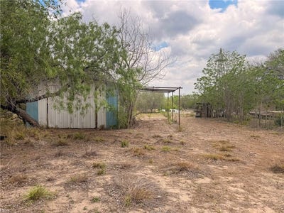 /international/us/3250-highway-281-lot-5-george-west-tx-110107387485/