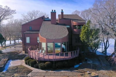 /international/us/225-lakeside-dr-grand-island-ne-110105329321/