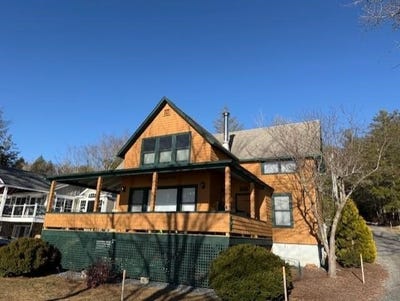/international/us/9-lakeside-road-newbury-nh-110106771409/
