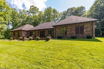 /international/us/2386-lakeside-estates-morgantown-wv-110108387038/