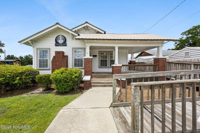 /international/us/383-1st-street-folkston-ga-110108438581/