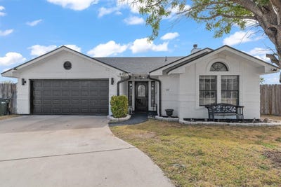 /international/us/119-windlake-del-rio-tx-110110422589/