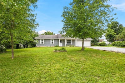 /international/us/102-murray-street-pleasant-hope-mo-110108910927/