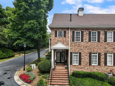 /international/us/2584-oglethorpe-circle-ne-brookhaven-ga-110100500614/