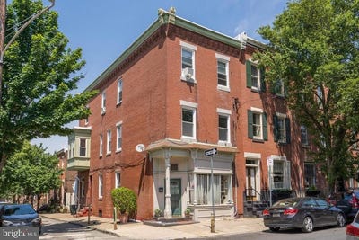 /international/us/2427-brown-street-philadelphia-pa-110107665292/