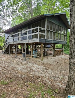/international/us/1058-river-road-lowndesboro-al-110101040719/