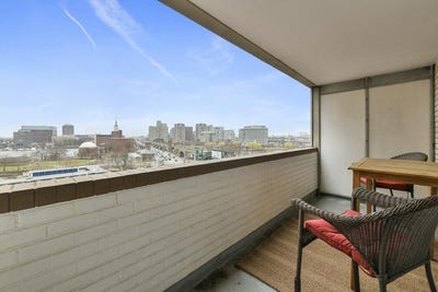 /international/us/6-whittier-pl-8p-boston-ma-110106583393/