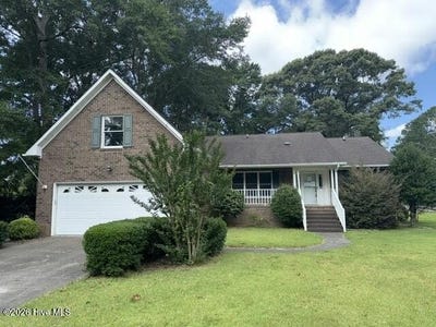 /international/us/104-knollwood-court-new-bern-nc-110109790847/