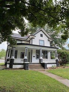 /international/us/233-main-street-osawatomie-ks-110100896408/