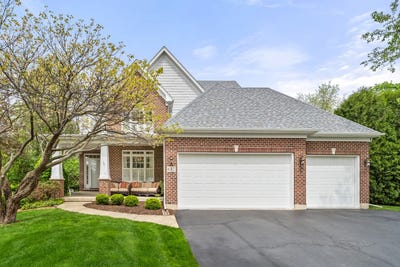 /international/us/617-sheffield-circle-sugar-grove-il-110107852134/