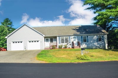 /international/us/54-pleasant-hill-road-augusta-me-110101372804/?lang=en