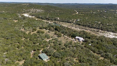 /international/us/4983-ranch-road-1051-uvalde-tx-110120561084/