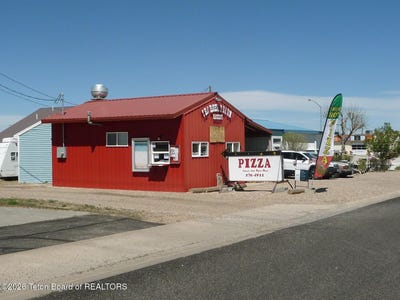 /international/us/5-w-3rd-street-marbleton-wy-110106842406/