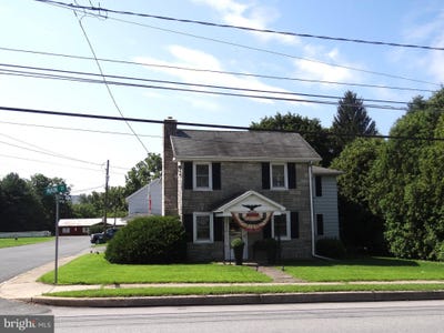 /international/us/2966-main-street-morgantown-pa-110100779905/