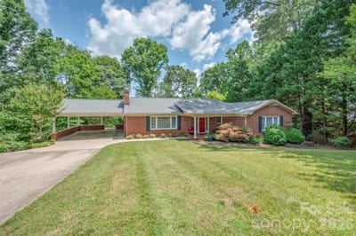 /international/us/303-elizabeth-avenue-forest-city-nc-110109135627/