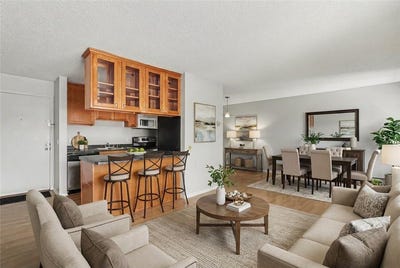 /international/us/4110-rahn-road-eagan-mn-110105706271/