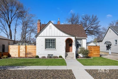 /international/us/415-s-ivy-nampa-id-110100257652/