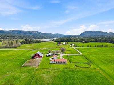 /international/us/291-yergens-rd-newport-wa-110107748963/
