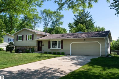 /international/us/1410-andre-avenue-mt-pleasant-mi-110108346816/