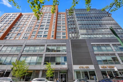 /international/us/138-35-39th-avenue-flushing-ny-110107934137/