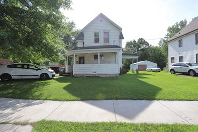 /international/us/801-academy-street-elroy-wi-110101038497/
