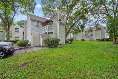 /international/us/2300-twelve-oaks-drive-unit-j-8-orange-park-fl-110101422567/