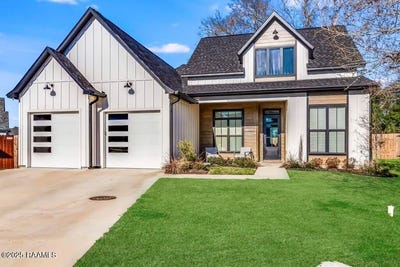 /international/us/109-cypress-view-drive-drive-youngsville-la-110100984622/
