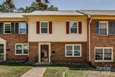 /international/us/4705-old-lantern-way-charlotte-nc-110101319872/