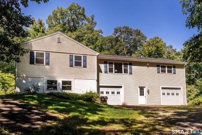/international/us/12-tompkins-hill-road-washington-ct-110109992702/