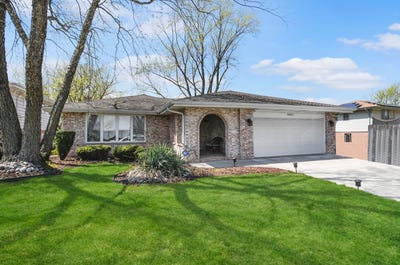 /international/us/16810-greenwood-avenue-south-holland-il-110107452324/