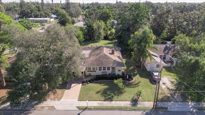 /international/us/1407-21st-street-w-bradenton-fl-110103415617/