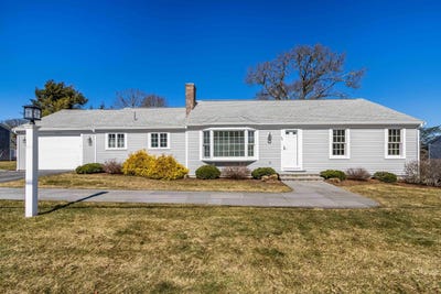 /international/us/48-early-redberry-lane-yarmouth-port-ma-110106305171/