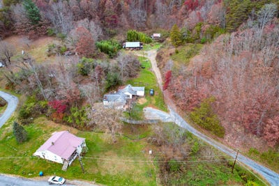 /international/us/445-poor-valley-road-saltville-va-110108933244/