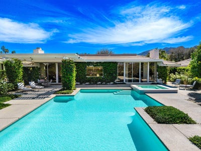 /international/us/44-fincher-way-rancho-mirage-ca-110106122936/