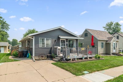 /international/us/217-lincoln-ave-west-salem-wi-110101424235/