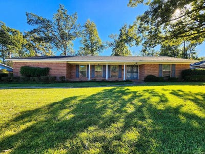 /international/us/1913-w-oak-street-el-dorado-ar-110103383321/