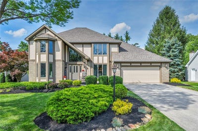 /international/us/19544-echo-drive-strongsville-oh-110100800059/
