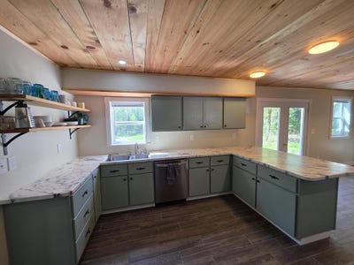 /international/us/13-sawpit-road-appleton-me-110108567973/