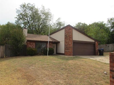 /international/us/105-stonewood-drive-noble-ok-110120018640/