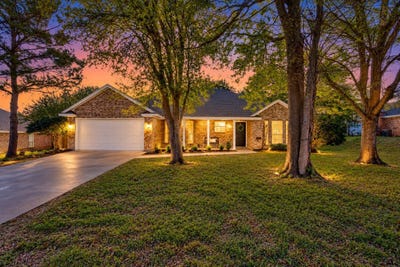 /international/us/615-rosewood-place-joshua-tx-110120122748/