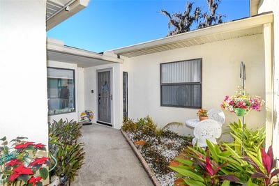 /international/us/2225-cypress-court-tavares-fl-110097967010/